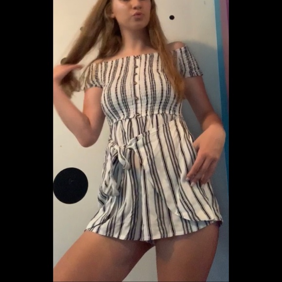 J for Justify romper - Picture 3 of 3